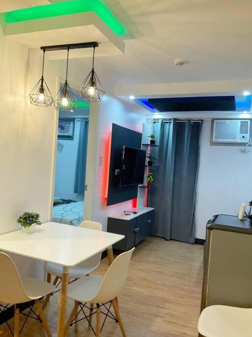 Ar02 1Bedroom Condo Unit With Free Pool, Hbo, Netflix & Wifi Davao Stadt Exterior foto