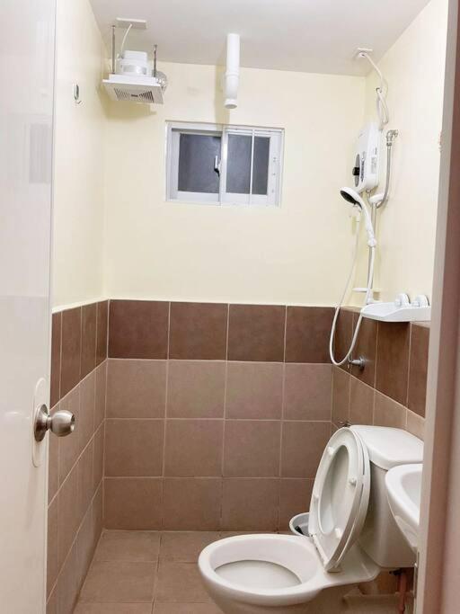 Ar02 1Bedroom Condo Unit With Free Pool, Hbo, Netflix & Wifi Davao Stadt Exterior foto